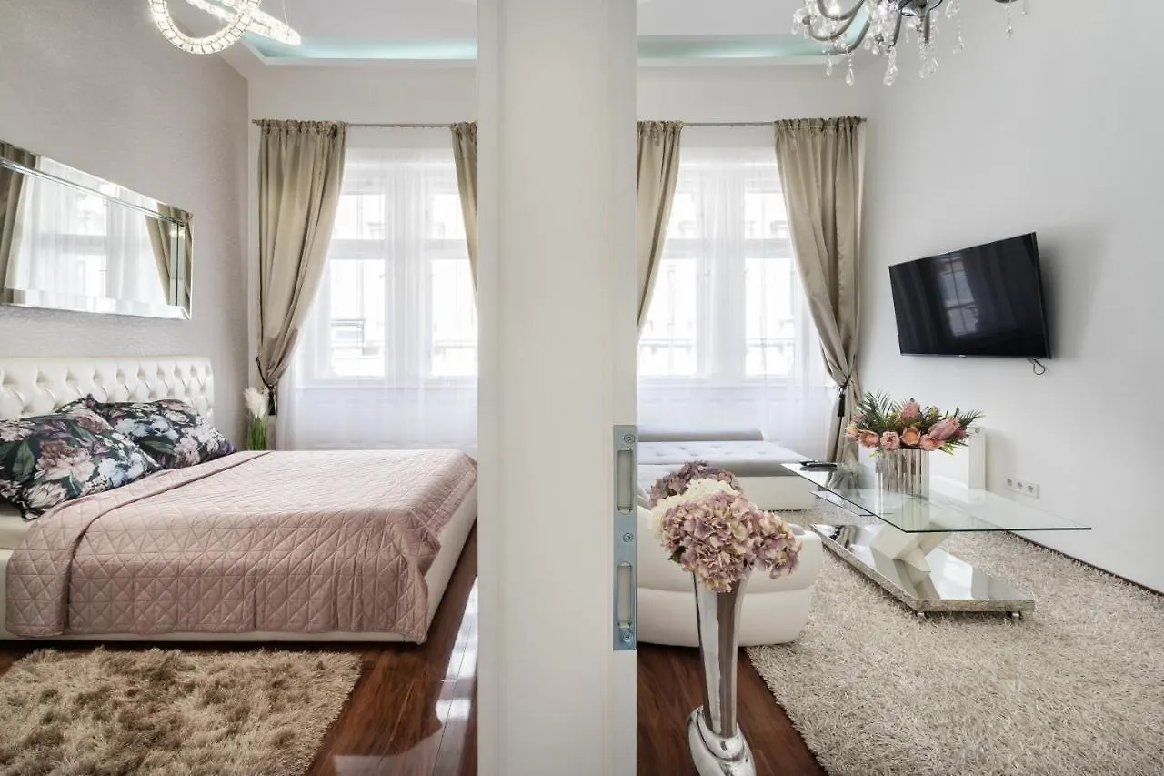 Opera Luxury Apartment With Free Parking Budapest Hungary