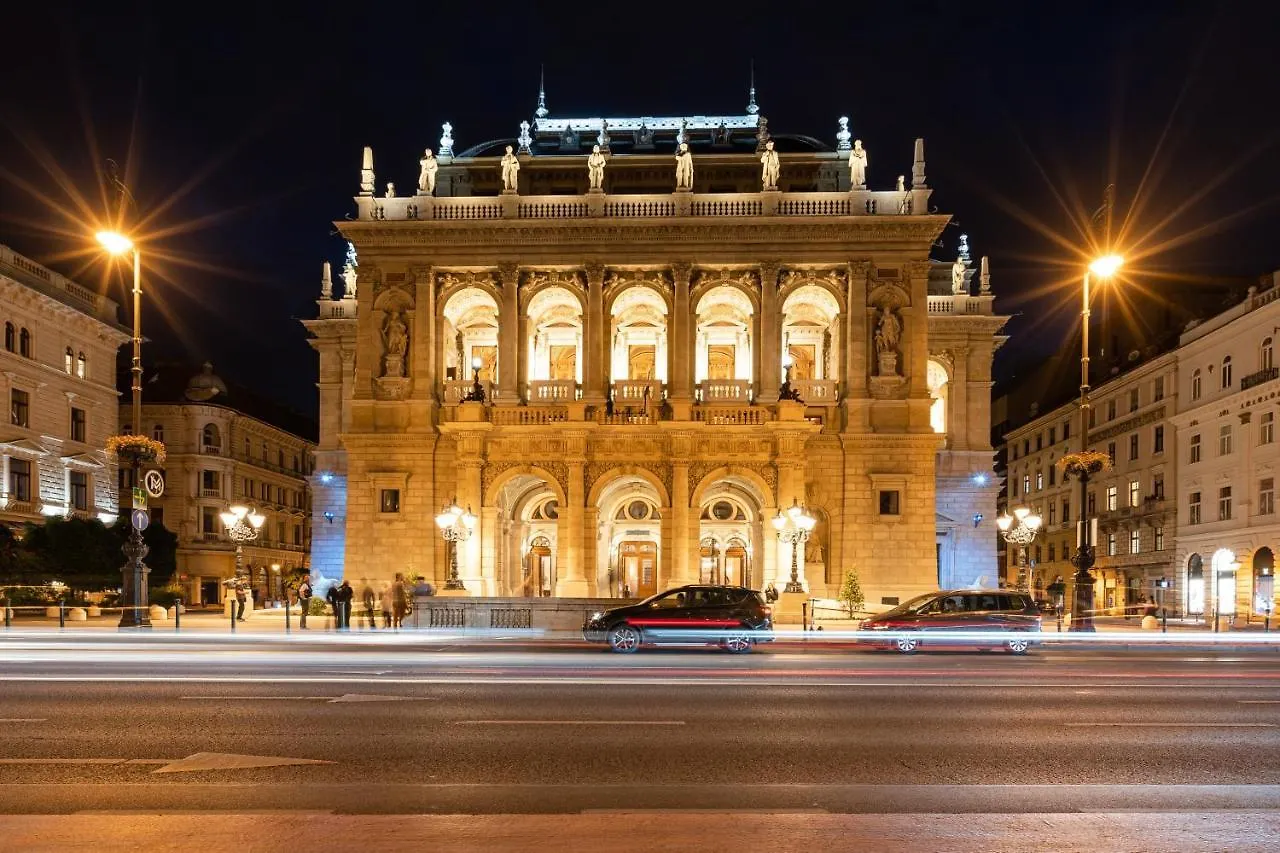 Opera Luxury Apartment With Free Parking Budapest