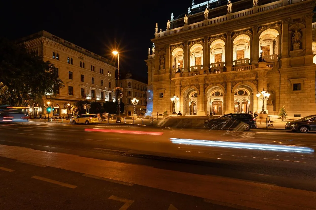 Opera Luxury Apartment With Free Parking Budapeşte