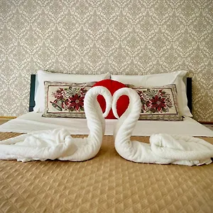 https://house-vip.hotelinveneto.com