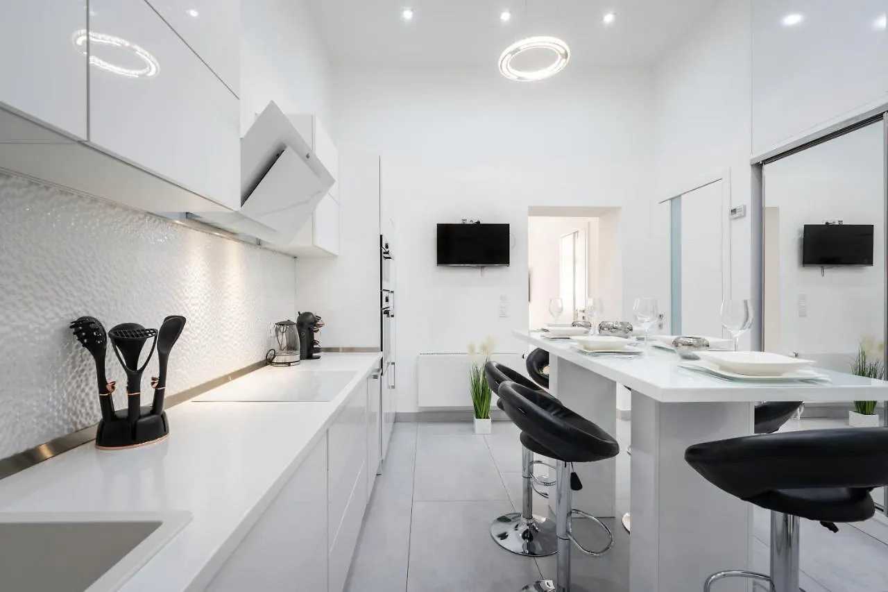 Opera Luxury Apartment With Free Parking Budapest 0*,