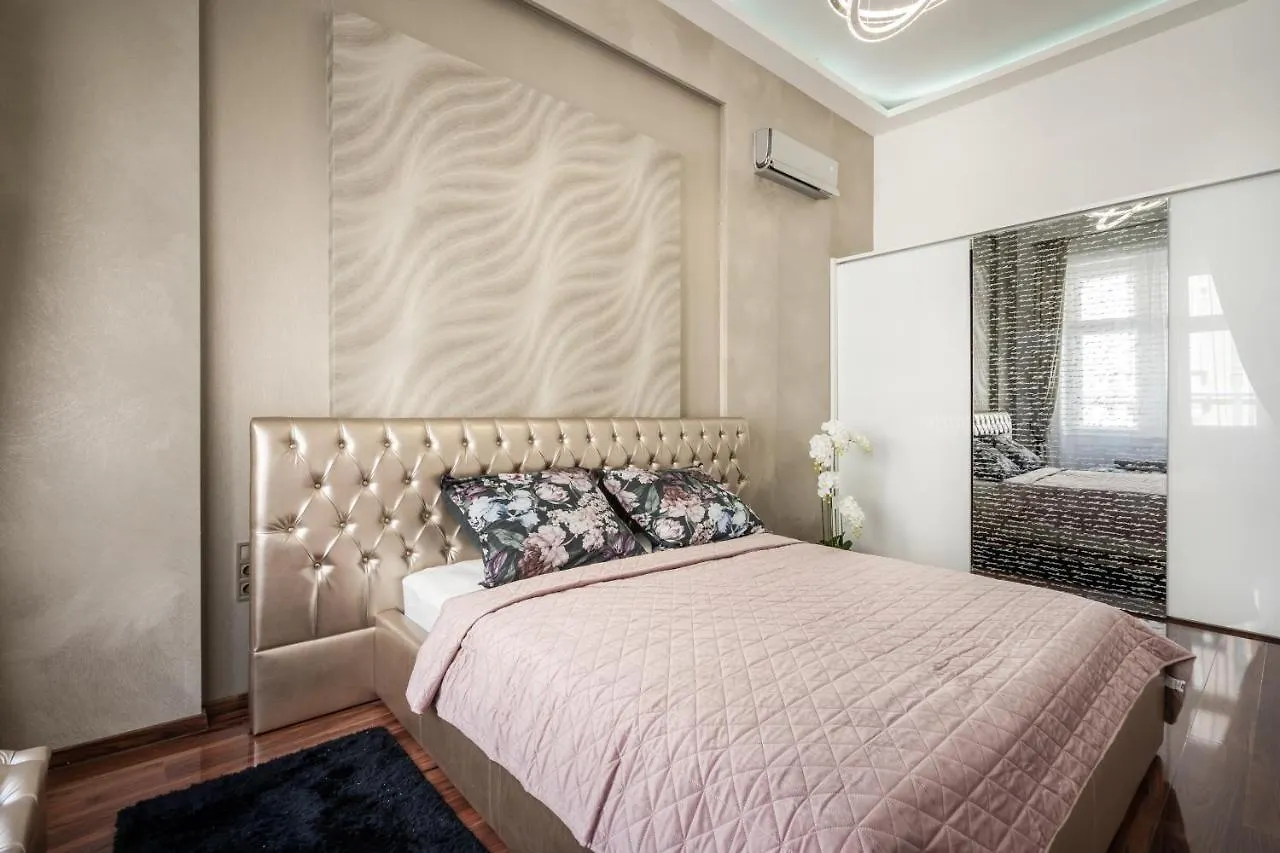 Opera Luxury Apartment With Free Parking Budapest