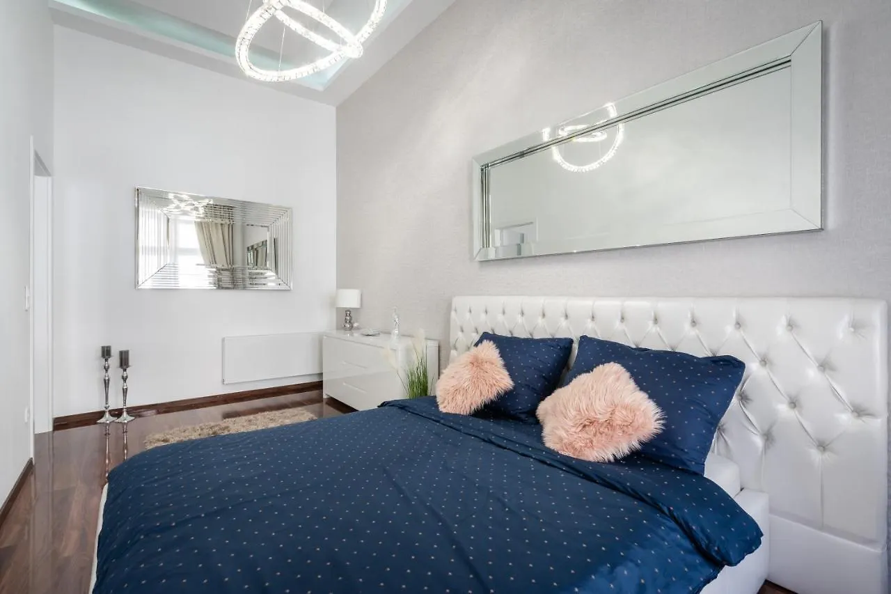 Opera Luxury Apartment With Free Parking Βουδαπέστη